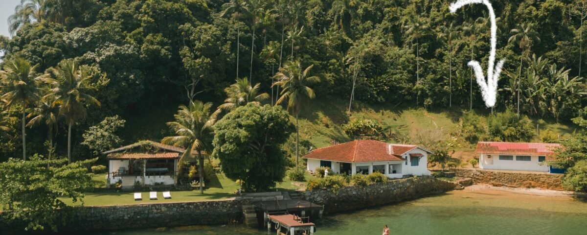 casas pé na areia na ilha da gipoia em angra dos reis
